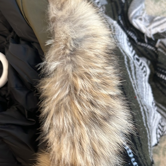 Canada Goose montebello winter parka - Picture 8 of 12